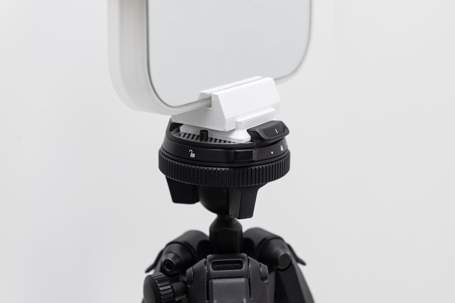 mirror adapter
